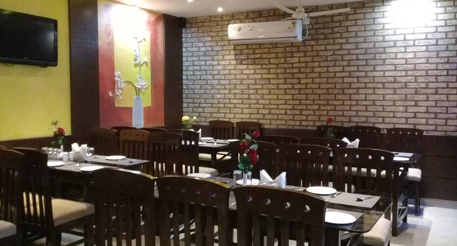Hotel Balaji International, Forbesganj 4